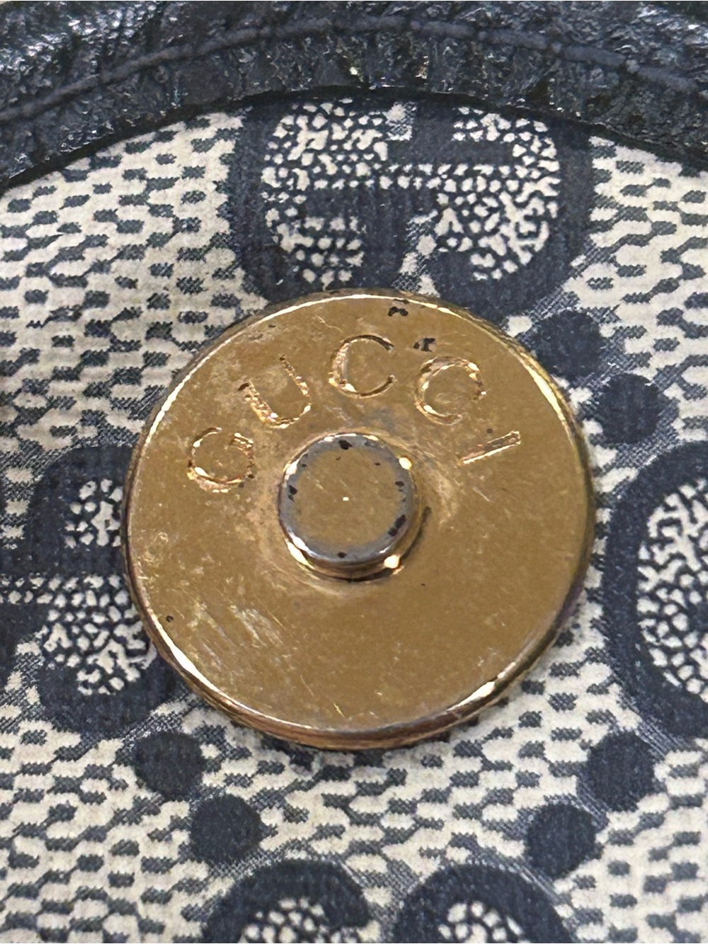 Gucci  Vintage GG Supreme Navy Sherry Crossbody Bag with coa - Picture 11 of 12